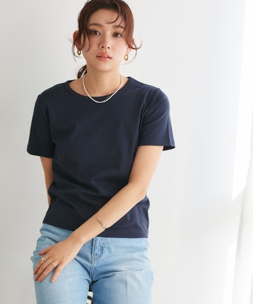 Pierrot(ピエロ)の「シンプルTシャツ(Tシャツ/カットソー・レディース・ライトベージュ/ブラック/ネイビー/オフホワイト/チャコール・S/M/L)」の7枚目の写真
