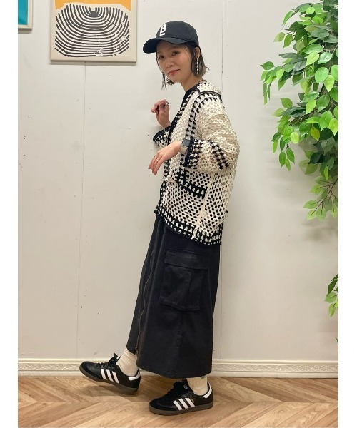 HONEYSUCKLE ROSE(ハニーサックルローズ)の「【HONEYSUCKLE ROSE】カギ針編み風カーデレイヤード(アンサンブル・レディース・ブラック/ホワイト・M/L/XL)」の14枚目の写真