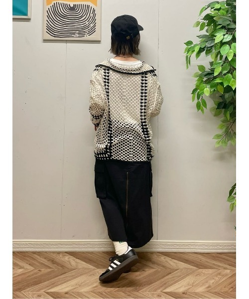 HONEYSUCKLE ROSE(ハニーサックルローズ)の「【HONEYSUCKLE ROSE】カギ針編み風カーデレイヤード(アンサンブル・レディース・ブラック/ホワイト・M/L/XL)」の15枚目の写真