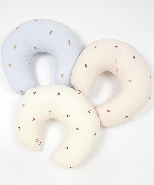 petit main（プティマイン）の「イブル授乳クッション（授乳ケープ/授乳クッション・キッズ・アイボリー/ライトピンク/ライトブルー・FREE）」の4枚目の写真