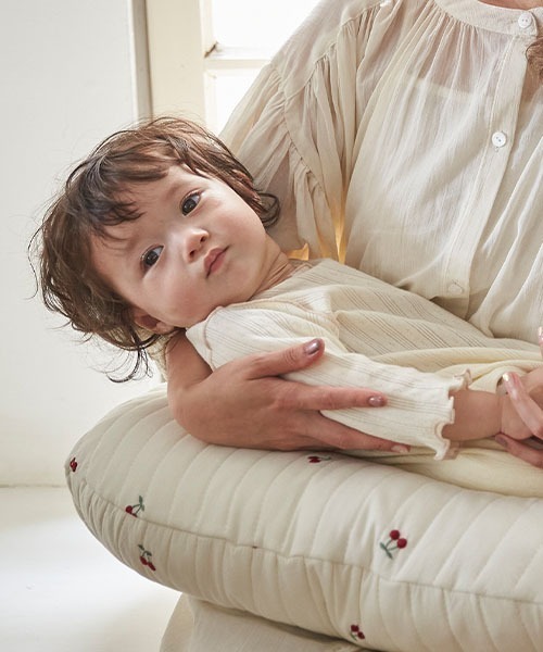 petit main（プティマイン）の「イブル授乳クッション（授乳ケープ/授乳クッション・キッズ・アイボリー/ライトピンク/ライトブルー・FREE）」の15枚目の写真