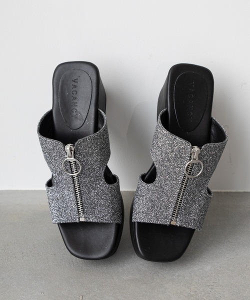VACANCY（ヴァカンシー）の「厚底ラメサンダル（サンダル・レディース・ブラック/ブルー・MEDIUM/X-LARGE/LARGE）」の3枚目の写真