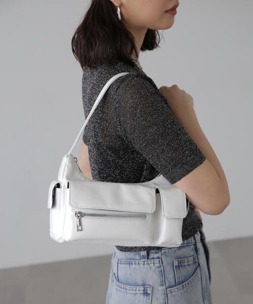 FREE'S MART（フリーズマート）の「◆カーゴバッグ（ハンドバッグ・レディース・ブラック/ホワイト・ﾌﾘ-）」の5枚目の写真