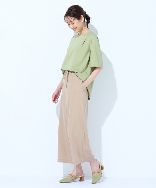 Petit Honfleur(プチオンフルール)の「【接触冷感】フレアスリーブブラウス(Tシャツ/カットソー・レディース・サックスブルー/グリーン・M/L)」の4枚目の写真