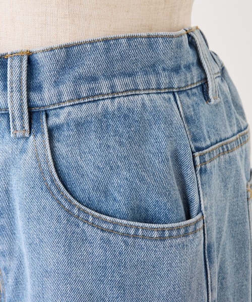 one after another NICE CLAUP（ワンアフターアナザーナイスクラップ）の「ダメージデニムワイドパンツ【SMサイズ展開】（デニムパンツ・レディース・サックスブルー/ブラック/ブルー・MEDIUM/SMALL）」の21枚目の写真