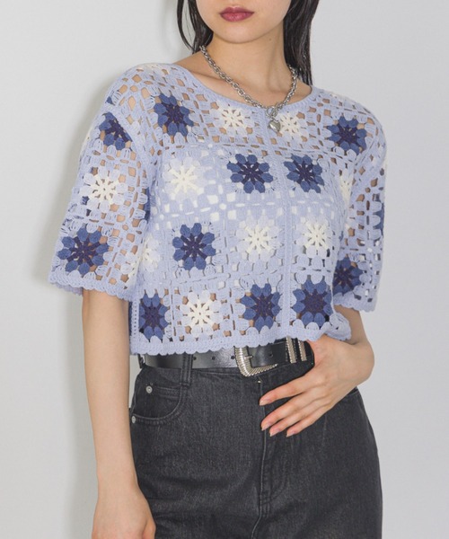 PAGEBOY（ページボーイ）の「クロシェライクリボン半袖トップス（ニット/セーター・レディース・ブラック/ホワイト×ブラック/ブルー・FREE）」の3枚目の写真