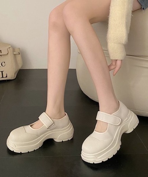 Teem Store（チームストア）の「ベルトストラップ メリージェーンチャンキースニーカー（スニーカー・レディース・アイボリー/ブラック・35inch/37inch/39inch）」の10枚目の写真