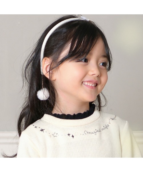 KP DECO（ケーピーデコ）の「ぼん天付きリボンカチューシャ（カチューシャ・キッズ・オフホワイト/ピンク/ネイビー・FREE）」の2枚目の写真