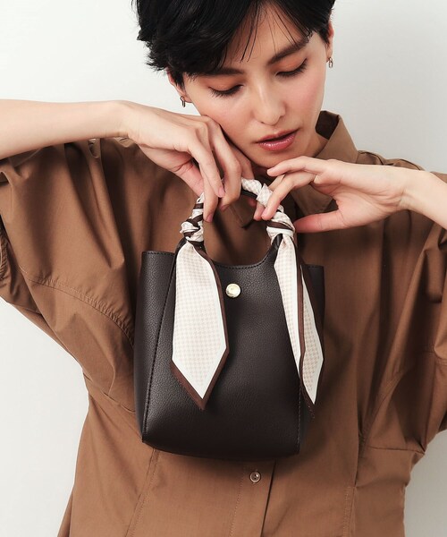 OPAQUE.CLIP（オペークドットクリップ）の「◆長さ調整可能！千鳥柄スカーフ付き合皮ミニショルダーバッグ（ショルダーバッグ・レディース・ブラウン系その他/ボルドー/ブラック/チャコールグレー・00）」の5枚目の写真