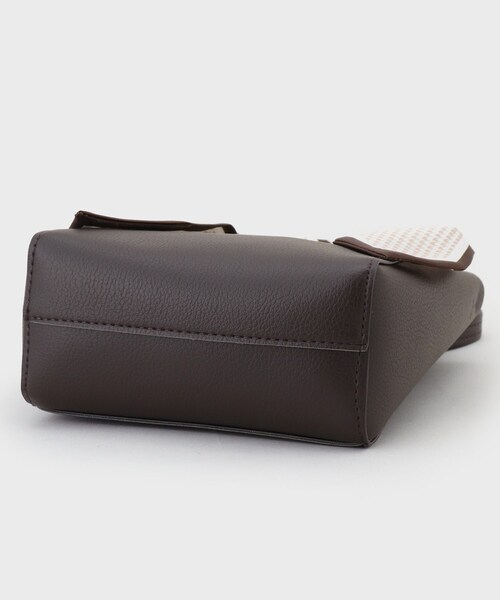 OPAQUE.CLIP（オペークドットクリップ）の「◆長さ調整可能！千鳥柄スカーフ付き合皮ミニショルダーバッグ（ショルダーバッグ・レディース・ブラウン系その他/ボルドー/ブラック/チャコールグレー・00）」の9枚目の写真