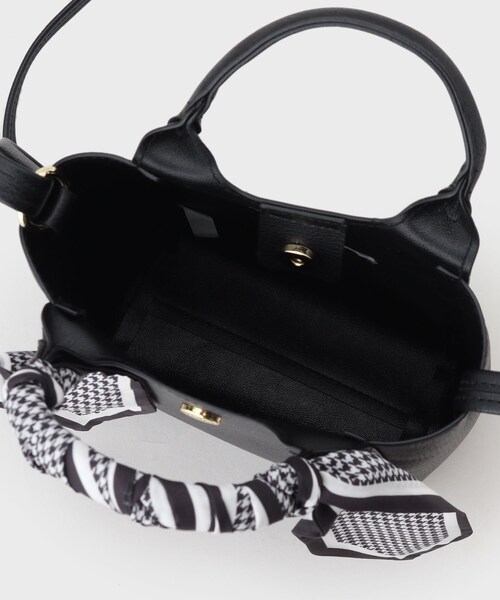 OPAQUE.CLIP（オペークドットクリップ）の「◆長さ調整可能！千鳥柄スカーフ付き合皮ミニショルダーバッグ（ショルダーバッグ・レディース・ブラウン系その他/ボルドー/ブラック/チャコールグレー・00）」の12枚目の写真