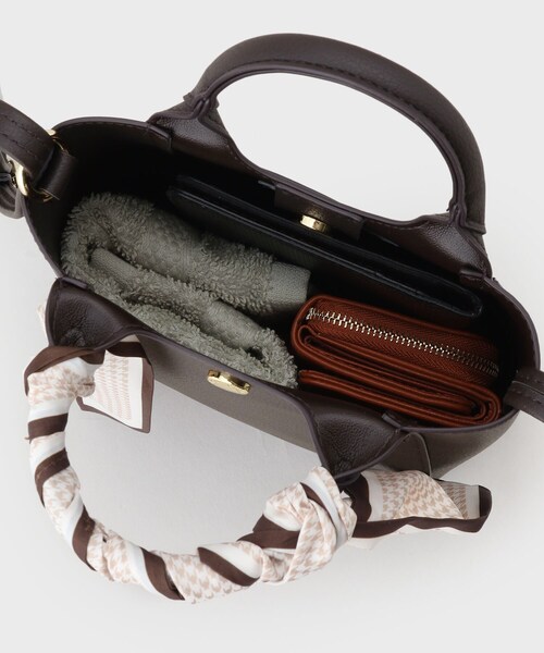 OPAQUE.CLIP（オペークドットクリップ）の「◆長さ調整可能！千鳥柄スカーフ付き合皮ミニショルダーバッグ（ショルダーバッグ・レディース・ブラウン系その他/ボルドー/ブラック/チャコールグレー・00）」の14枚目の写真