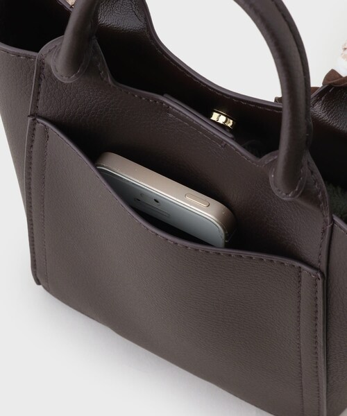 OPAQUE.CLIP（オペークドットクリップ）の「◆長さ調整可能！千鳥柄スカーフ付き合皮ミニショルダーバッグ（ショルダーバッグ・レディース・ブラウン系その他/ボルドー/ブラック/チャコールグレー・00）」の15枚目の写真