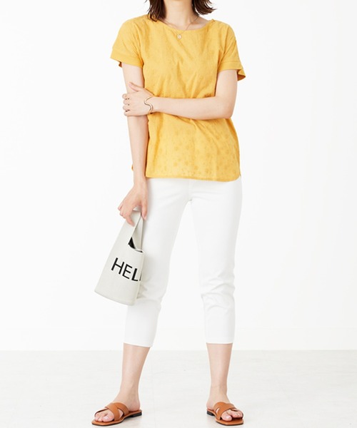BELLUNA PLUS（ベルーナ）の「刺しゅうレース切替プルオーバー（Tシャツ/カットソー・レディース・イエロー/ブルー/ライトグリーン/コーラル・MEDIUM/LARGE/X-LARGE）」の10枚目の写真