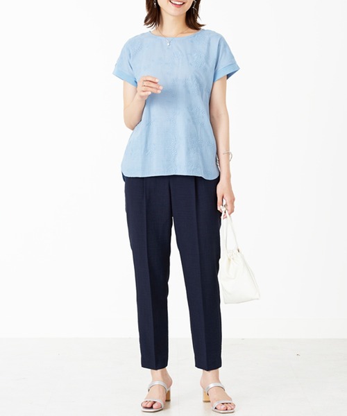 BELLUNA PLUS（ベルーナ）の「刺しゅうレース切替プルオーバー（Tシャツ/カットソー・レディース・イエロー/ブルー/ライトグリーン/コーラル・MEDIUM/LARGE/X-LARGE）」の12枚目の写真