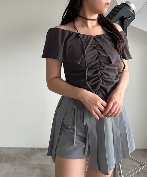apres jour mignon(アプレジュールミニョン)の「【apres jour mignon SOIE】タイ付きオフショルトップス【ZOZOTOWN限定アイテム】(Tシャツ/カットソー・レディース・ブラック/チャコールグレー/オフホワイト・フリー/X-LARGE)」の22枚目の写真