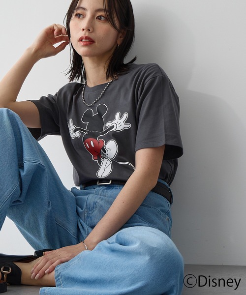 for/c（フォーシー）の「DISNEY MICKEY MOUSE / Tシャツ（タイプA）【サスティナブル】（Tシャツ/カットソー・レディース・オフホワイト/スミクロ・M/L/LL）」の12枚目の写真