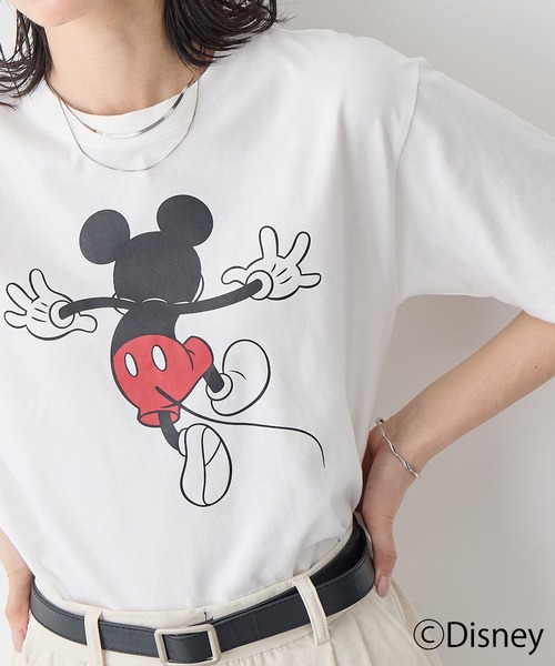for/c（フォーシー）の「DISNEY MICKEY MOUSE / Tシャツ（タイプA）【サスティナブル】（Tシャツ/カットソー・レディース・オフホワイト/スミクロ・M/L/LL）」の3枚目の写真