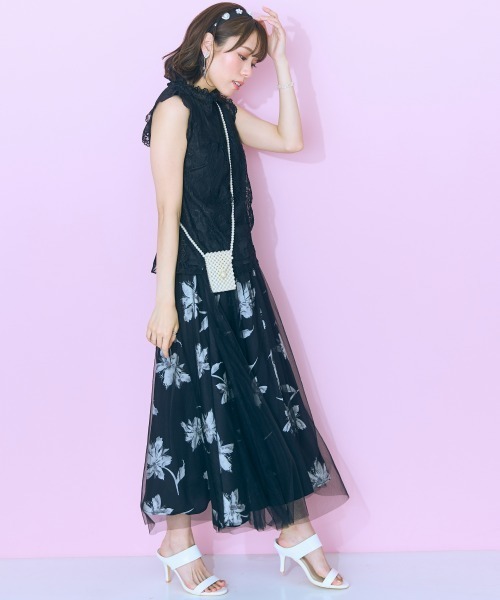 marun（マルン）の「＜大きいサイズ＞ レースタンクトップ marun（タンクトップ・レディース・ブラック/オフホワイト・5L/4L/3L/LL/L）」の7枚目の写真