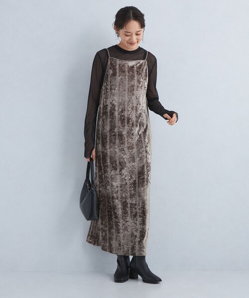 MILLER（ミラー）の「【別注】＜Robert P. Miller＞ベロア キャミソールワンピース（ワンピース・レディース・グレー/モカ/ネイビー・FREE）」の3枚目の写真