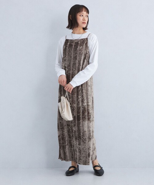 MILLER（ミラー）の「【別注】＜Robert P. Miller＞ベロア キャミソールワンピース（ワンピース・レディース・グレー/モカ/ネイビー・FREE）」の6枚目の写真