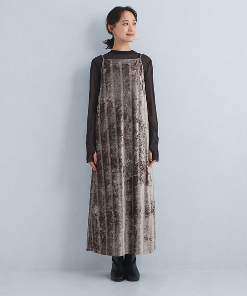 MILLER（ミラー）の「【別注】＜Robert P. Miller＞ベロア キャミソールワンピース（ワンピース・レディース・グレー/モカ/ネイビー・FREE）」の11枚目の写真