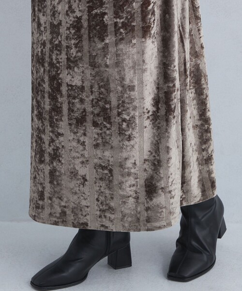 MILLER（ミラー）の「【別注】＜Robert P. Miller＞ベロア キャミソールワンピース（ワンピース・レディース・グレー/モカ/ネイビー・FREE）」の16枚目の写真