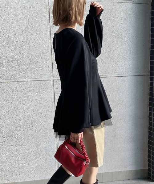 JUNOAH（ジュノア）の「ぺプラムチュールスウェットトップス（スウェット・レディース・杢グレー/ブラック/アイボリー・X-LARGE/LARGE/MEDIUM）」の6枚目の写真