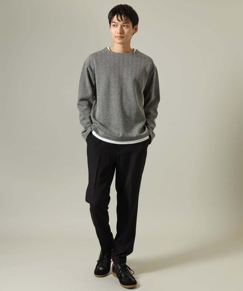 a.v.v（アーヴェヴェ）の「【きれいめ秋TOPS】ヘリンボーンフェイクレイヤードセミワイドカットソー（Tシャツ/カットソー・メンズ・チャコールグレー/グレー/ライトグレー・46/48/50）」の4枚目の写真