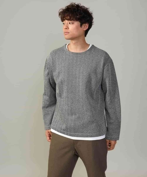 a.v.v（アーヴェヴェ）の「【きれいめ秋TOPS】ヘリンボーンフェイクレイヤードセミワイドカットソー（Tシャツ/カットソー・メンズ・チャコールグレー/グレー/ライトグレー・46/48/50）」の22枚目の写真