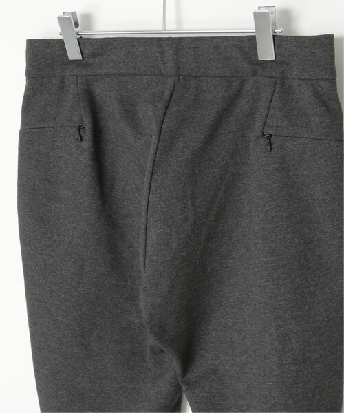 ikka(イッカ)の「【セットアップ対応】テックストレッチテーパードパンツ(その他パンツ・メンズ・ブラック/オリーブ/スモークグレー・S/M/L/XL)」の20枚目の写真