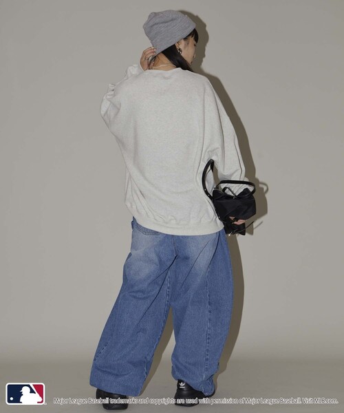 MLB(メジャーリーグベースボール)の「MLB/メジャーリーグベースボール MLB 別注ボースサイドロゴスウェット(限定展開)(スウェット・メンズ・ブラック系その他/ブラック系その他2/グレー系その他/グレー系その他2/ネイビー/ブラウン・SMALL/MEDIUM/LARGE)」の7枚目の写真