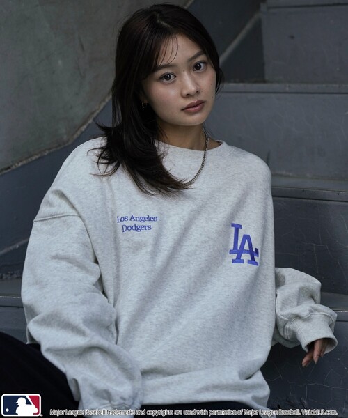 MLB(メジャーリーグベースボール)の「MLB/メジャーリーグベースボール MLB 別注ボースサイドロゴスウェット(限定展開)(スウェット・メンズ・ブラック系その他/ブラック系その他2/グレー系その他/グレー系その他2/ネイビー/ブラウン・SMALL/MEDIUM/LARGE)」の9枚目の写真