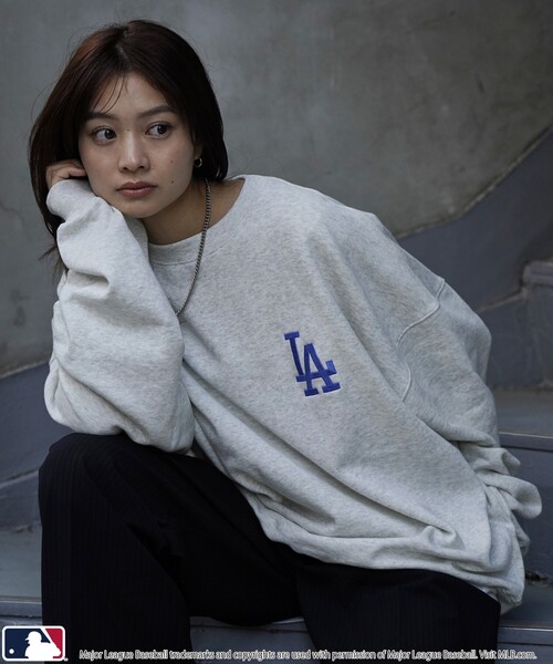 MLB(メジャーリーグベースボール)の「MLB/メジャーリーグベースボール MLB 別注ボースサイドロゴスウェット(限定展開)(スウェット・メンズ・ブラック系その他/ブラック系その他2/グレー系その他/グレー系その他2/ネイビー/ブラウン・SMALL/MEDIUM/LARGE)」の10枚目の写真