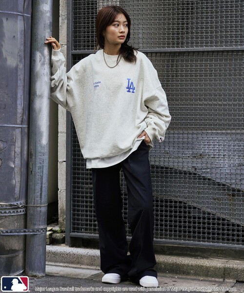 MLB(メジャーリーグベースボール)の「MLB/メジャーリーグベースボール MLB 別注ボースサイドロゴスウェット(限定展開)(スウェット・メンズ・ブラック系その他/ブラック系その他2/グレー系その他/グレー系その他2/ネイビー/ブラウン・SMALL/MEDIUM/LARGE)」の16枚目の写真