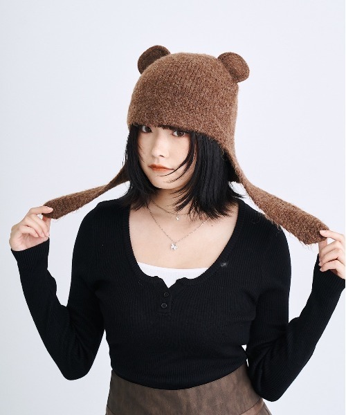 BURBERRY クマ耳付きニット帽 4Y-6Y BURBERRY クマ耳付きニット帽 4Y-6Y 帽子