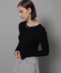 CADUNE アシメラッフルクロップドＴシャツ フリルトップス CADUNE（カデュネ）の「アシメラッフルクロップドTシャツ（T