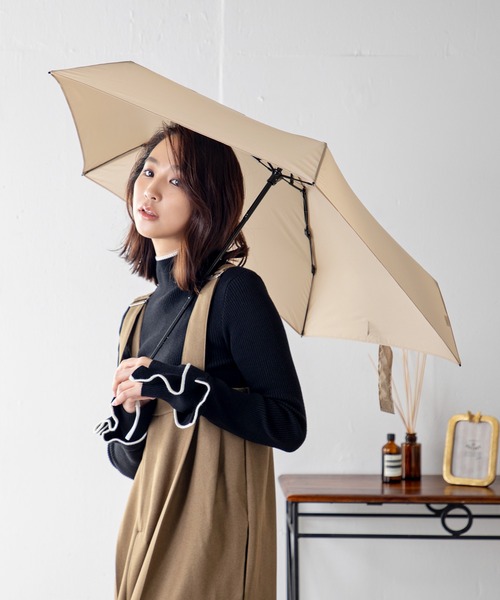 because- '携帯よりも軽い約140g'“little U”ミニ傘 全長17cmで持ち運び