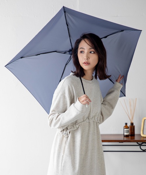 because- '携帯よりも軽い約140g'“little U”ミニ傘 全長17cmで持ち運び