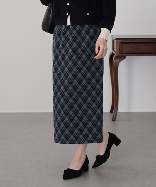 BLUEEAST（ブルーイースト）の「《新色追加／選べるチェック柄》チェック柄タイトスカート（スカート・レディース・ブラウン/ベージュ/ブラック/ネイビー/ブラウン系/ダークブラウン/ネイビー系・MEDIUM）」の7枚目の写真