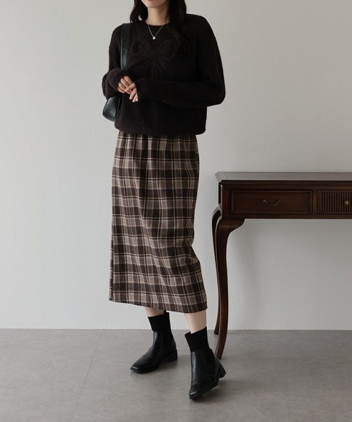 BLUEEAST（ブルーイースト）の「《新色追加／選べるチェック柄》チェック柄タイトスカート（スカート・レディース・ブラウン/ベージュ/ブラック/ネイビー/ブラウン系/ダークブラウン/ネイビー系・MEDIUM）」の17枚目の写真