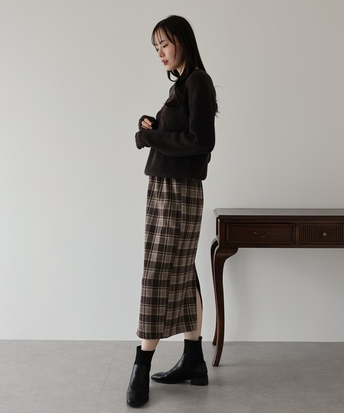 BLUEEAST（ブルーイースト）の「《新色追加／選べるチェック柄》チェック柄タイトスカート（スカート・レディース・ブラウン/ベージュ/ブラック/ネイビー/ブラウン系/ダークブラウン/ネイビー系・MEDIUM）」の19枚目の写真