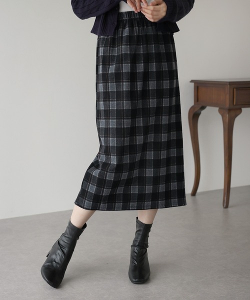 BLUEEAST（ブルーイースト）の「《新色追加／選べるチェック柄》チェック柄タイトスカート（スカート・レディース・ブラウン/ベージュ/ブラック/ネイビー/ブラウン系/ダークブラウン/ネイビー系・MEDIUM）」の21枚目の写真