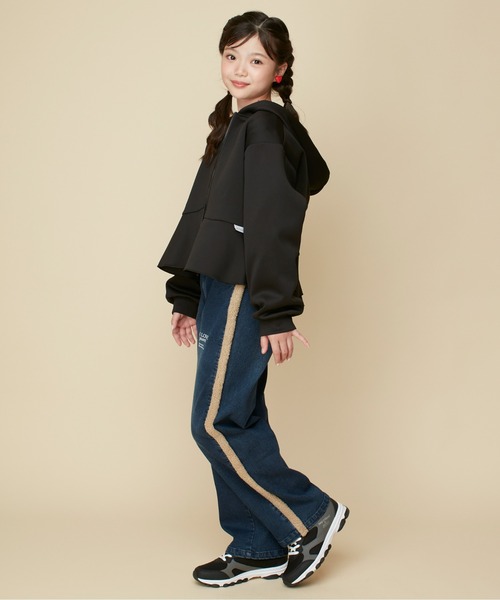 JENNI love（ジェニィラブ）の「フリルダンボールニットZIPパーカー（パーカー・キッズ・アイボリー/ブラック/グレー・130cm/140cm/150cm/160cm）」の19枚目の写真