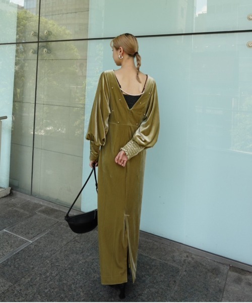 BACK OPEN PEARL VELOUR DRESS（ドレス）｜Ameri（アメリ）の