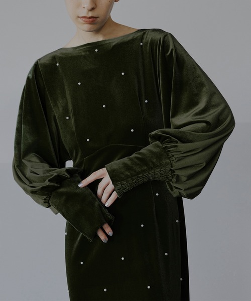 BACK OPEN PEARL VELOUR DRESS（ドレス）｜Ameri（アメリ）の