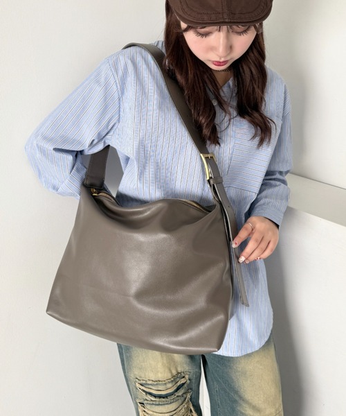 SOLLON.(ソルロン)の「ワンハンドルPUショルダーバッグ(ショルダーバッグ・レディース・アイボリー/ブラック/モカ/ブラウン・FREE)」の21枚目の写真