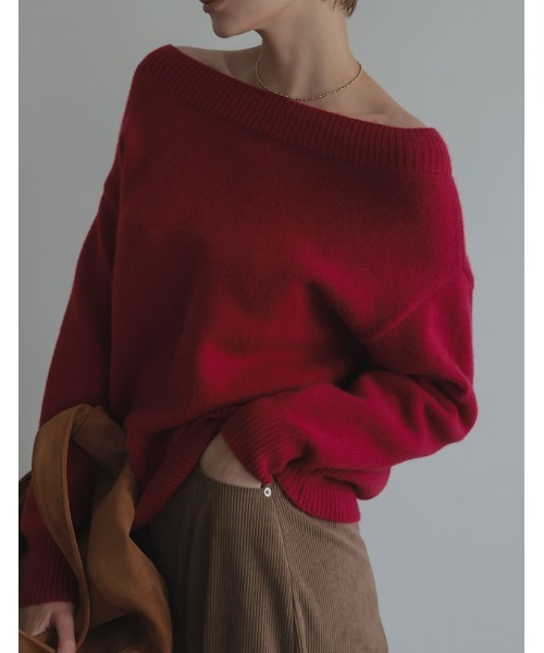 Re:EDIT（リエディ）の「[2024-25 WINTER COLLECTION]アルパカタッチオフショルダーニットトップス（ニット/セーター・レディース・グレー/ブラック/アイボリー/ブラウン/レッド・MEDIUM/LARGE）」の5枚目の写真