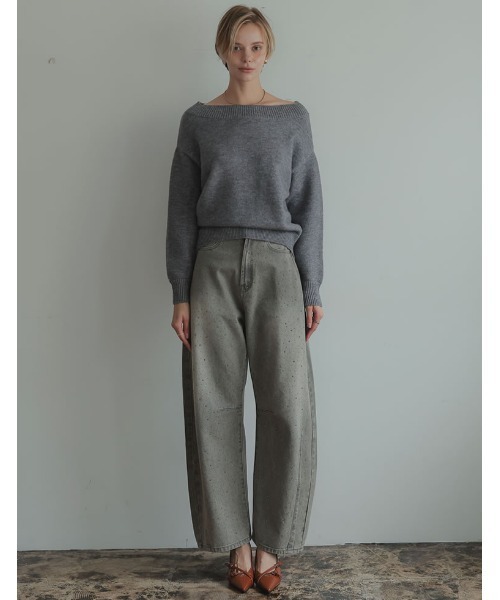 Re:EDIT（リエディ）の「[2024-25 WINTER COLLECTION]アルパカタッチオフショルダーニットトップス（ニット/セーター・レディース・グレー/ブラック/アイボリー/ブラウン/レッド・MEDIUM/LARGE）」の17枚目の写真