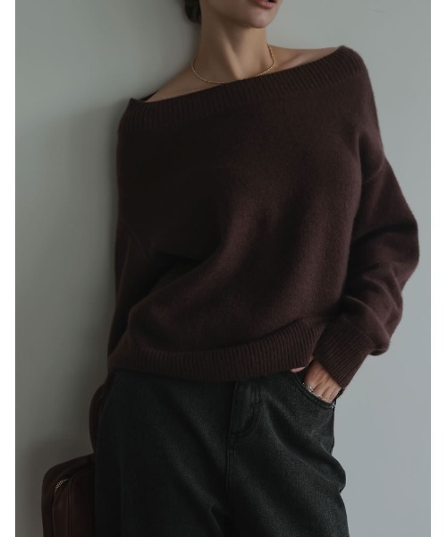 2024-25 WINTER COLLECTION]アルパカタッチオフショルダーニット